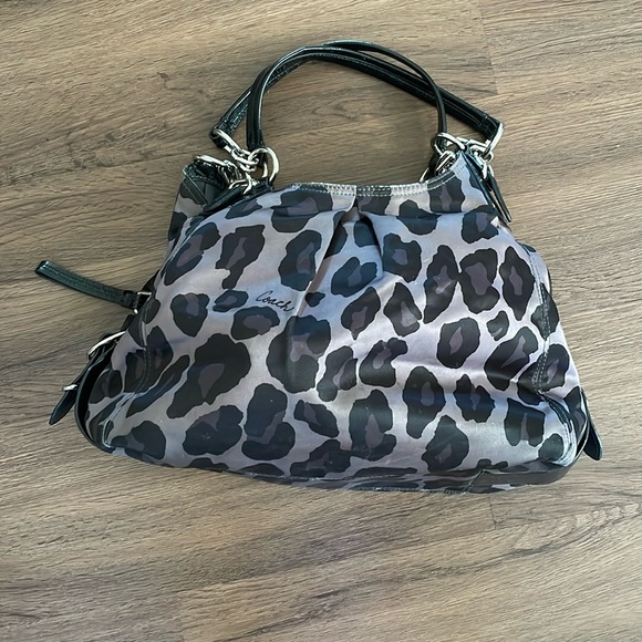 Coach Handbags - Authentic Coach Shoulder Handbag  Women Bag